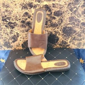 BoC Born Concept women's sz 8M brown leather look mules or slides
